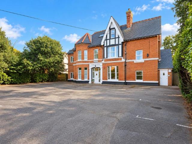 Lansdowne Road, Bournemouth BH1 1 bed flat to rent £950 pcm £219 pw