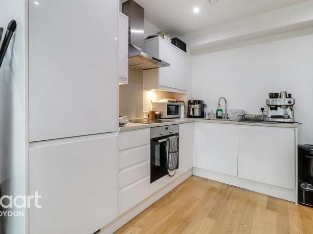 Lansdowne Road, CROYDON 1 bed apartment to rent £1,325 pcm £306 pw