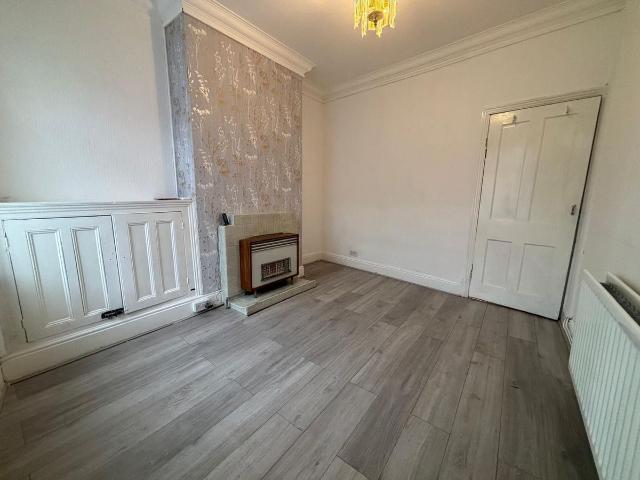 Lansdowne Road, Leicester LE2, 2 bed terraced house to rent, £850 pcm | PrimeLocation