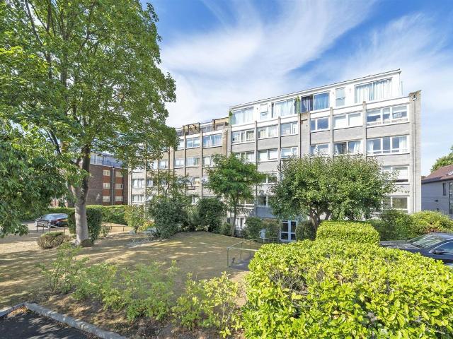 Lansdowne Road, London SW20, 3 bed flat to rent, £2,595 pcm | PrimeLocation