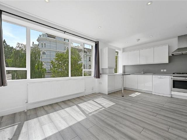 Lansdowne Road, London, W11 3 bed apartment to rent £3,250 pcm £750 pw