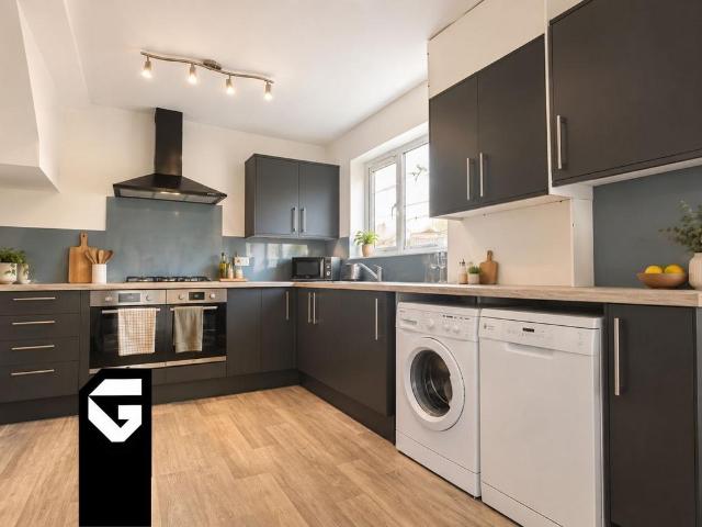 Lansdeer Avenue B 7 bed flat to rent £5,568 pcm £1,285 pw
