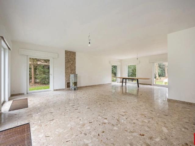 Laagbouwvilla op een prachtig perceel van ca. 3058 m²