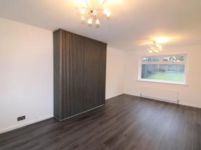 Laburnum Avenue, Beith
