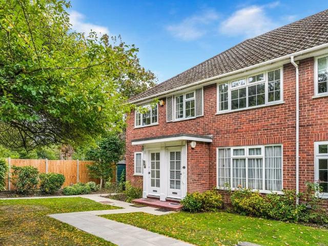Laburnum Court, Stanmore HA7, 3 bed flat to rent, £2,350 pcm | PrimeLocation