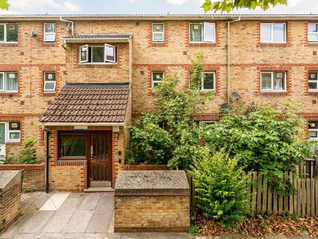 Laburnum Close, Peckham SE15, 1 bed flat to rent, £1,600 pcm | PrimeLocation