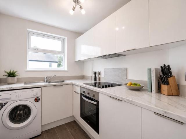Laburnham Road, Maidenhead SL6, 1 bed flat to rent, £1,175 pcm | PrimeLocation