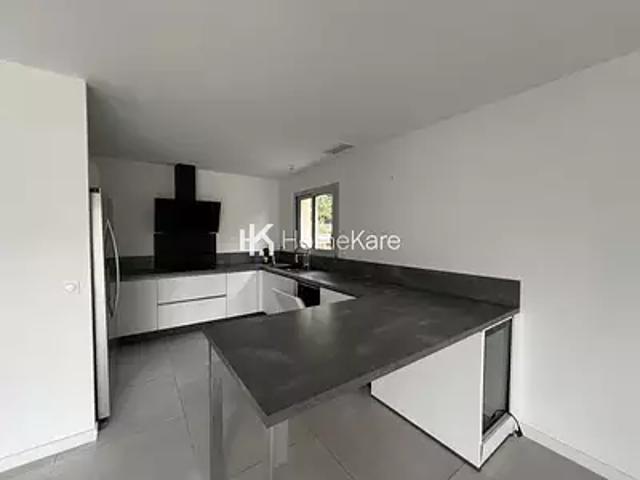 Labarthe Inard 31800 Location maison 5 pièces t5 terrasse parking