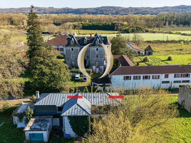 LABATUT Immeuble de rapport avec fort potentiel et grand t. 350m² Labatut