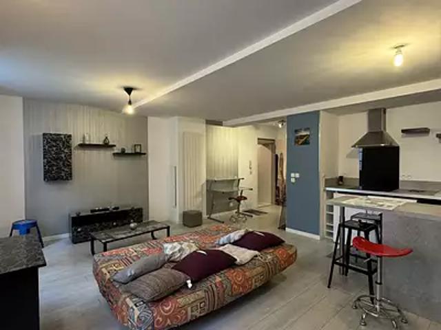 Labruguière 81290 Location appartement 2 pièces t2 au dernier étage