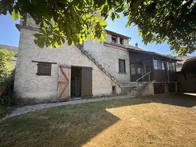 Lacave 46200 Achat / Vente maison 7 pièces t7 au dernier étage parking
