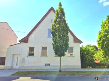Lackenbach: Geräumiges Landhaus mit großem Grundstück