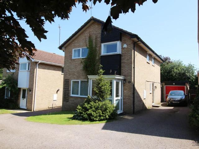 Lackford Close, Brundall, Norwich NR13, 4 bed detached house to rent, £1,300 pcm | PrimeLocation
