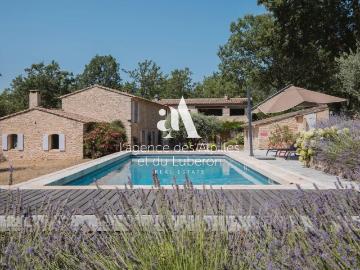 Lacoste Mas En Pierre Avec Piscine Avec Vue 290m² Lacoste