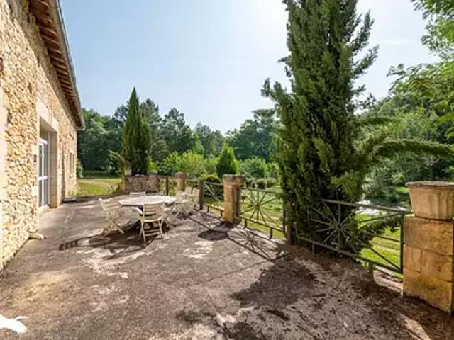 Lacropte 24380 Achat / Vente maison 9 pièces t9 parking