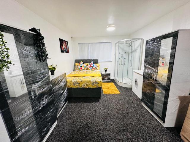 Lady Margaret Road, Southall, UB1 2PY Studio to rent £995 pcm £230 pw