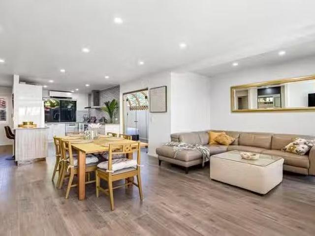Lady Gowrie Drive