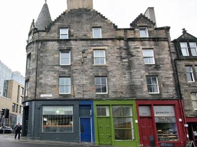 Lady Lawson Street, Edinburgh, EH3 3 bed flat to rent £2,095 pcm £483 pw