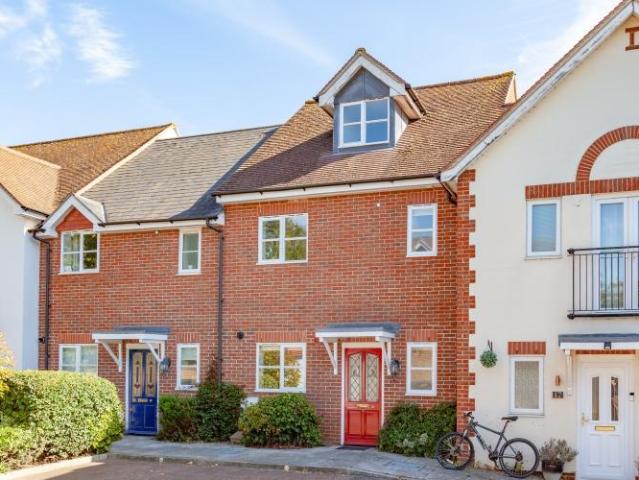 Ladygrove Court, Abingdon 3 bed townhouse to rent £1,750 pcm £404 pw