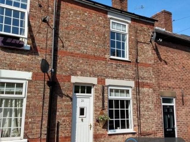 Ladyfield Street, Wilmslow, SK9 2 bed terraced house to rent £1,300 pcm £300 pw