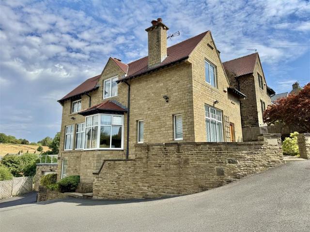 Ladyhouse Lane, Berry Brow 4 bed detached house to rent £2,000 pcm £462 pw