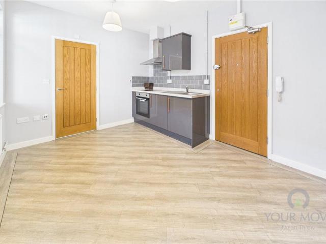 Ladys Lane, Northamptonshire NN1 1 bed flat to rent £525 pcm £121 pw