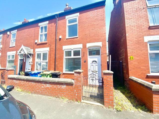 Ladysmith Street, Stockport SK3, 2 bed terraced house to rent, £1,250 pcm | PrimeLocation
