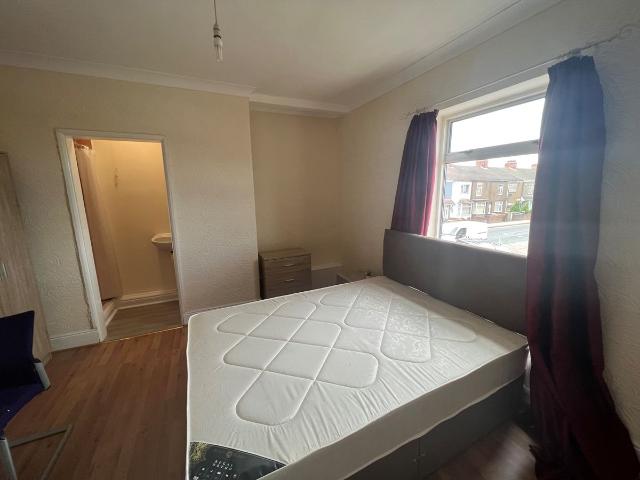 Ladysmith Road, Grimsby DN32, 4 bed shared accommodation to rent, £425 pcm | PrimeLocation