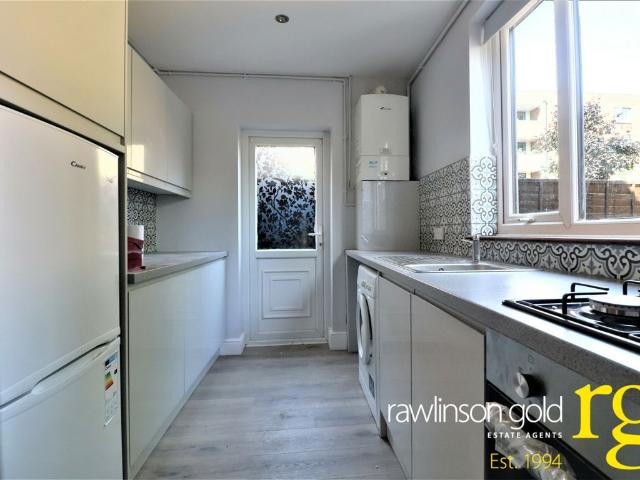 Ladysmith Road, Harrow HA3, 2 bed flat to rent, £1,650 pcm | PrimeLocation