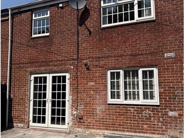 Ladyside Close, Hull HU7, 3 bed terraced house to rent, £750 pcm | PrimeLocation