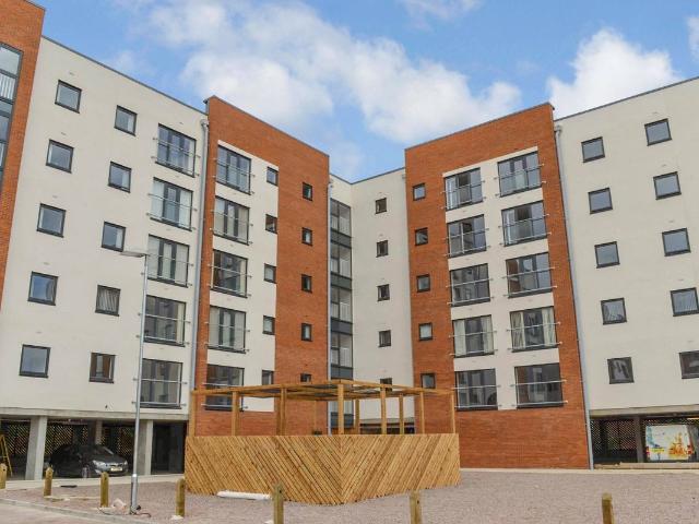 Ladywell Point, Pilgrims Way, Salford, Greater Manchester M50, 2 bed flat to rent, £1,150 pcm | PrimeLocation