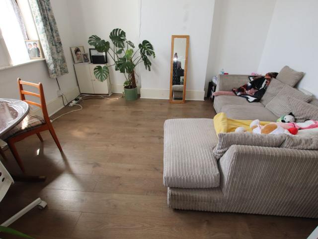 Ladywell Road SE13, 3 bed flat to rent, £2,200 pcm | PrimeLocation