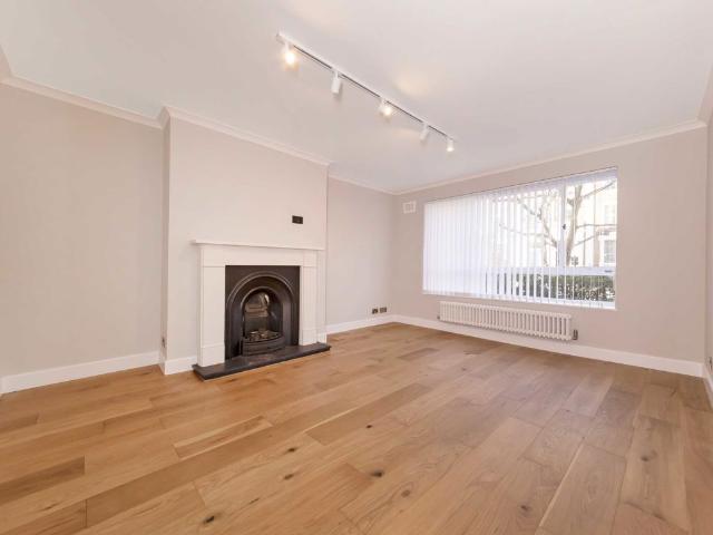 Ladbroke Road, Notting Hill W11, 2 bed flat to rent, £2,750 pcm | PrimeLocation
