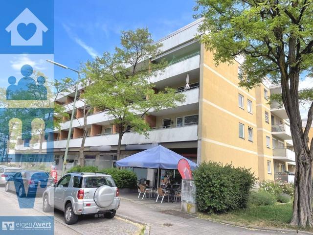 Laden und Gastronomieeinheit mit Freischankfläche in München Freimann