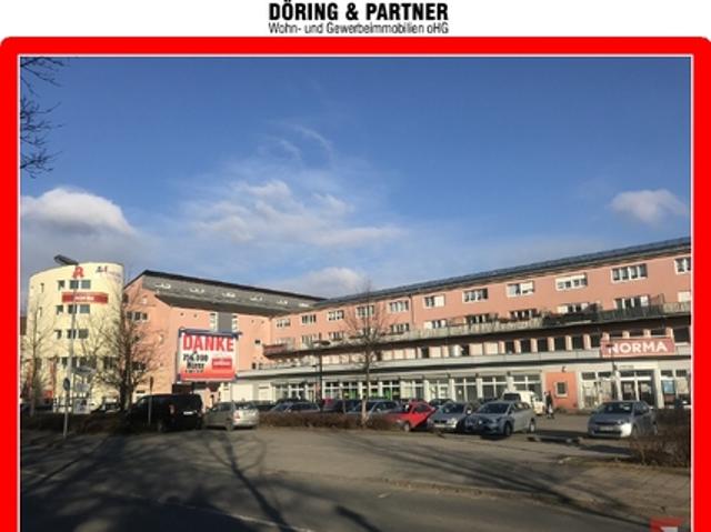 Laden direkt neben Eingang von NORMA Discounter