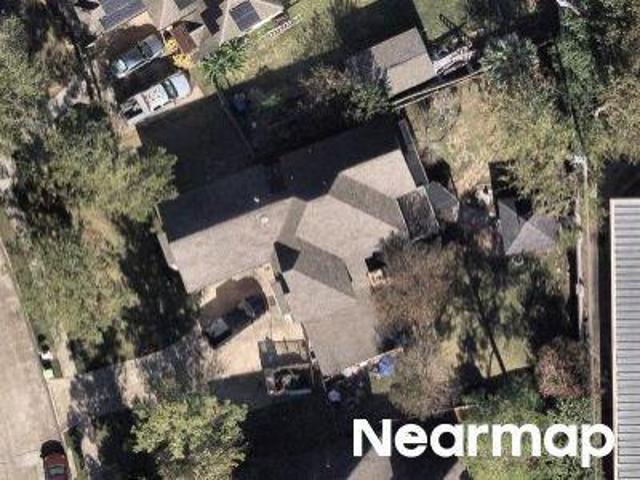 Ladera Dr