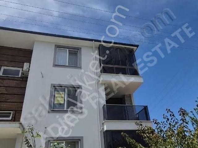 Ladies Gayrimenkul Den Arakat Satılık 2+1 Daire