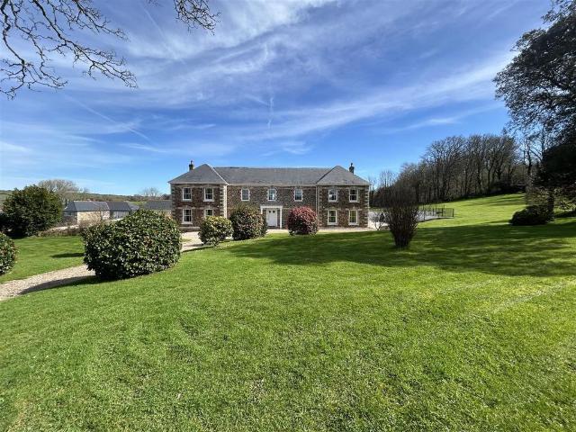 Ladock, Truro 5 bed detached house to rent £4,500 pcm £1,038 pw