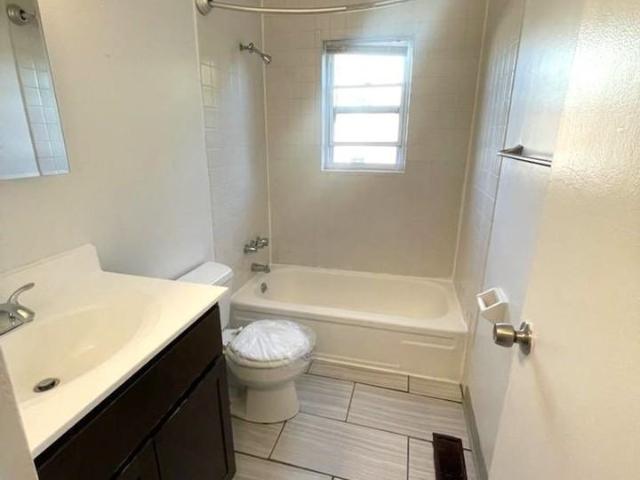 Lafayette Hills 2 Bedroom Apartment for Rent at 1011 George St, Easton, PA 18040 Downtown Easton Historic District