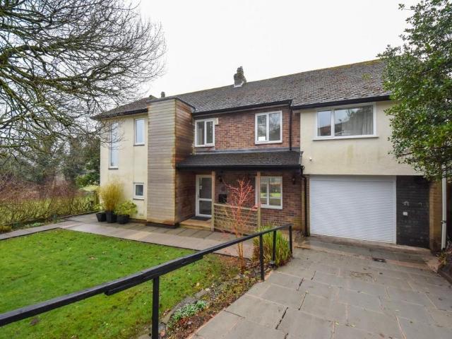 Lafford Lane, Upholland, WN8 0LL 3 bed detached house to rent £1,650 pcm £381 pw