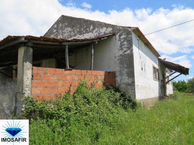 Lagar de Azeite com 380 m2 inativo à 5 anos