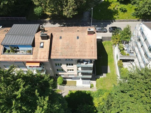 Lage. Aussicht. Potenzial. Attraktive 5 Zimmer Wohnung im begehrten Rosenbergquartier