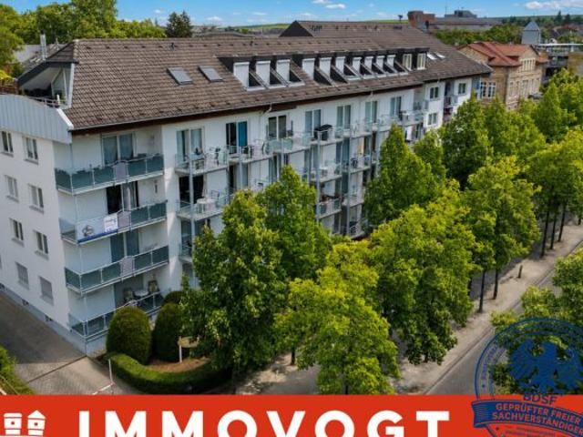 LAGEJUWEL AM KURPARK | TOP WOHNUNG MIT GR. BALKON | LIFT | EBK | TEILMÖBLIERT | SOFORT VERFÜGBAR