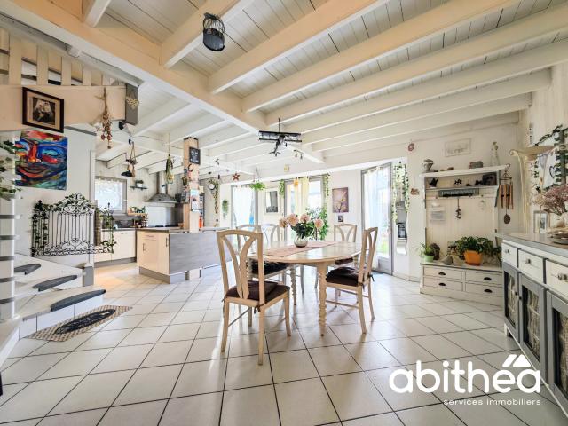 L'agence ABITHEA Libourne vous ouvre les portes d’un véritable cocon familial à Galgon…