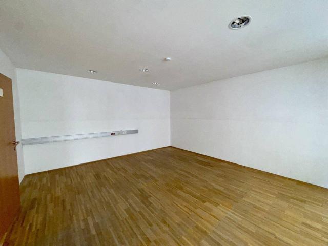 Lager und Magazine zum Verkauf! Pernerstorfergasse 26! Ab sofort Leerstehend! JETZT ANFRAGEN!