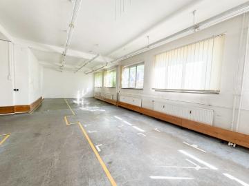 Lagerhalle mit Lastenhebebühne in Chemnitz!