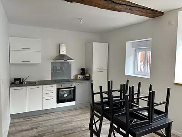 Lagnieu 01150 Location appartement 2 pièces t2 au dernier étage