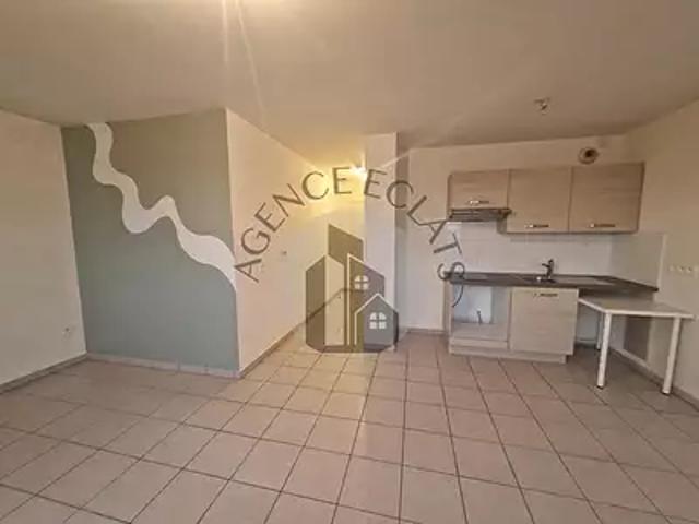 Lagny sur Marne 77400 Achat / Vente appartement 1 pièce t1 au dernier étage parking