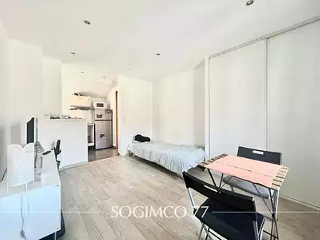 Lagny sur Marne 77400 Location appartement 1 pièce t1 au dernier étage