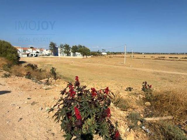 Lagoa Faro 8400 386 95716099